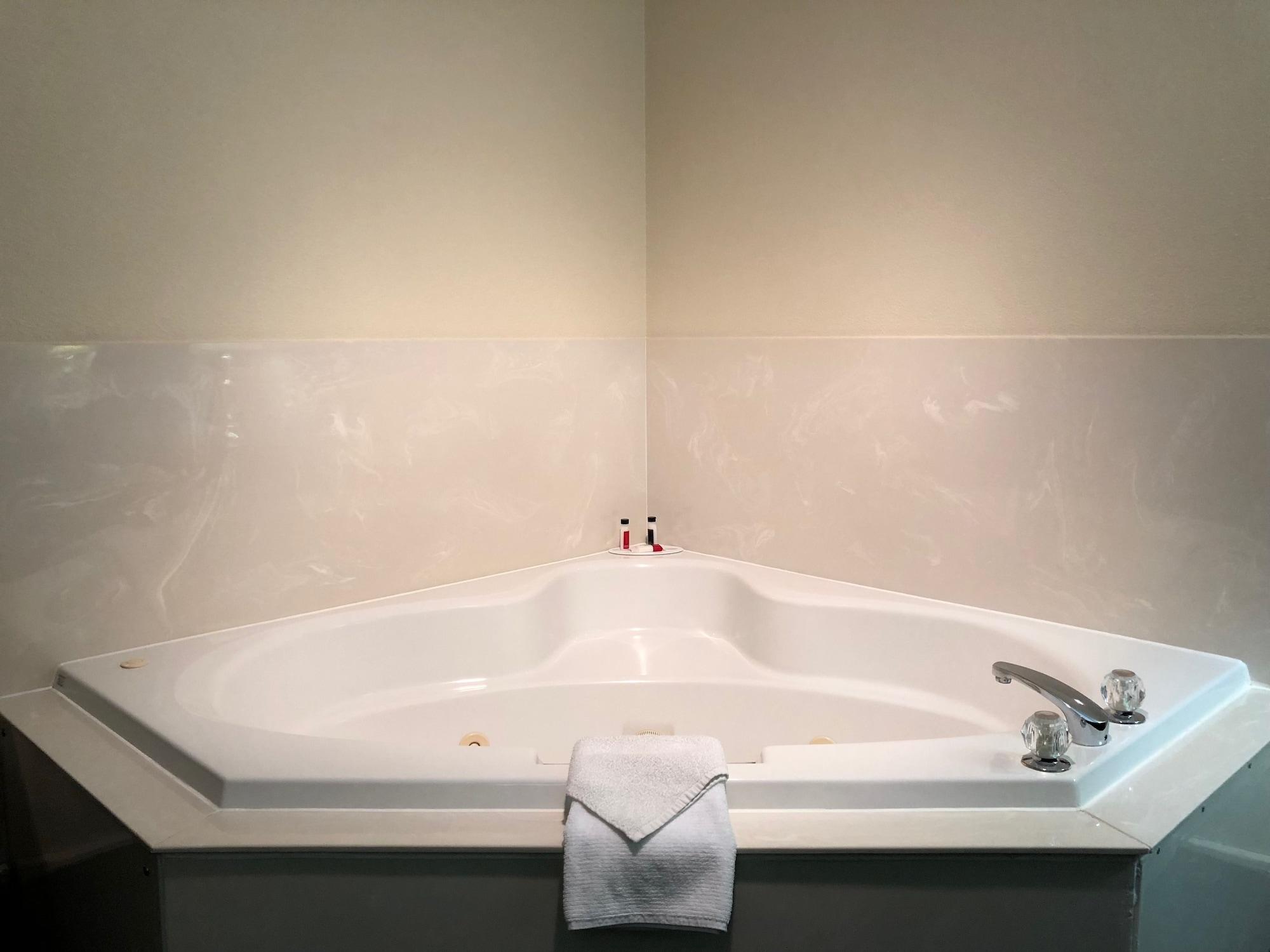 ซูเปอร์ 8 บาย วินด์แฮม มูส จอว์ แคตเชวัน Hotel ภายนอก รูปภาพ