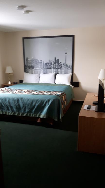 ซูเปอร์ 8 บาย วินด์แฮม มูส จอว์ แคตเชวัน Hotel ภายนอก รูปภาพ