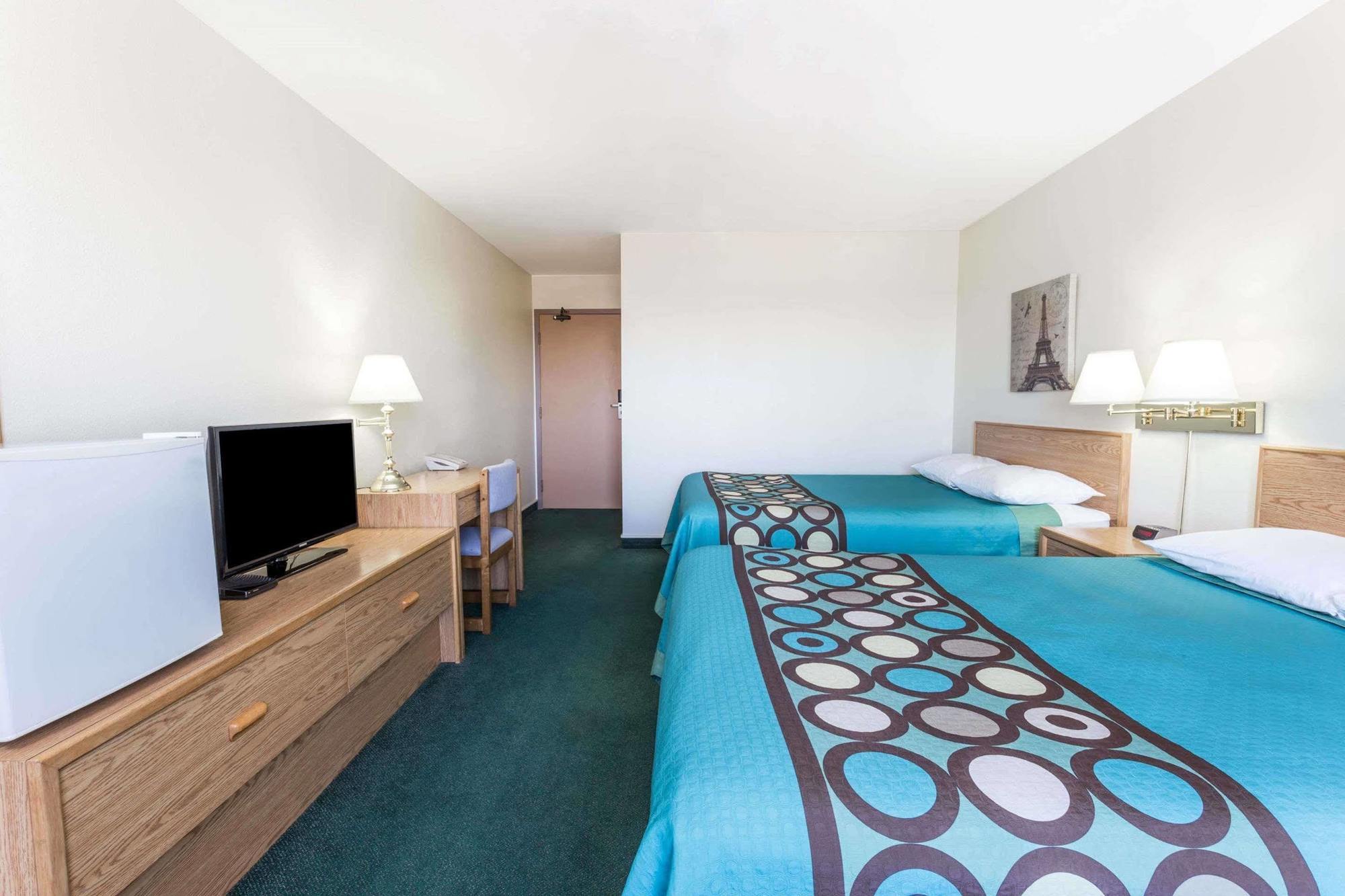 ซูเปอร์ 8 บาย วินด์แฮม มูส จอว์ แคตเชวัน Hotel ภายนอก รูปภาพ